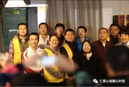 认真的吃瓜观众