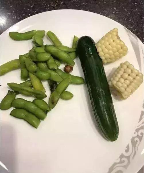 睡前饿了吃清瓜会瘦吗,清瓜助你轻松瘦身，告别深夜饿肚烦恼”